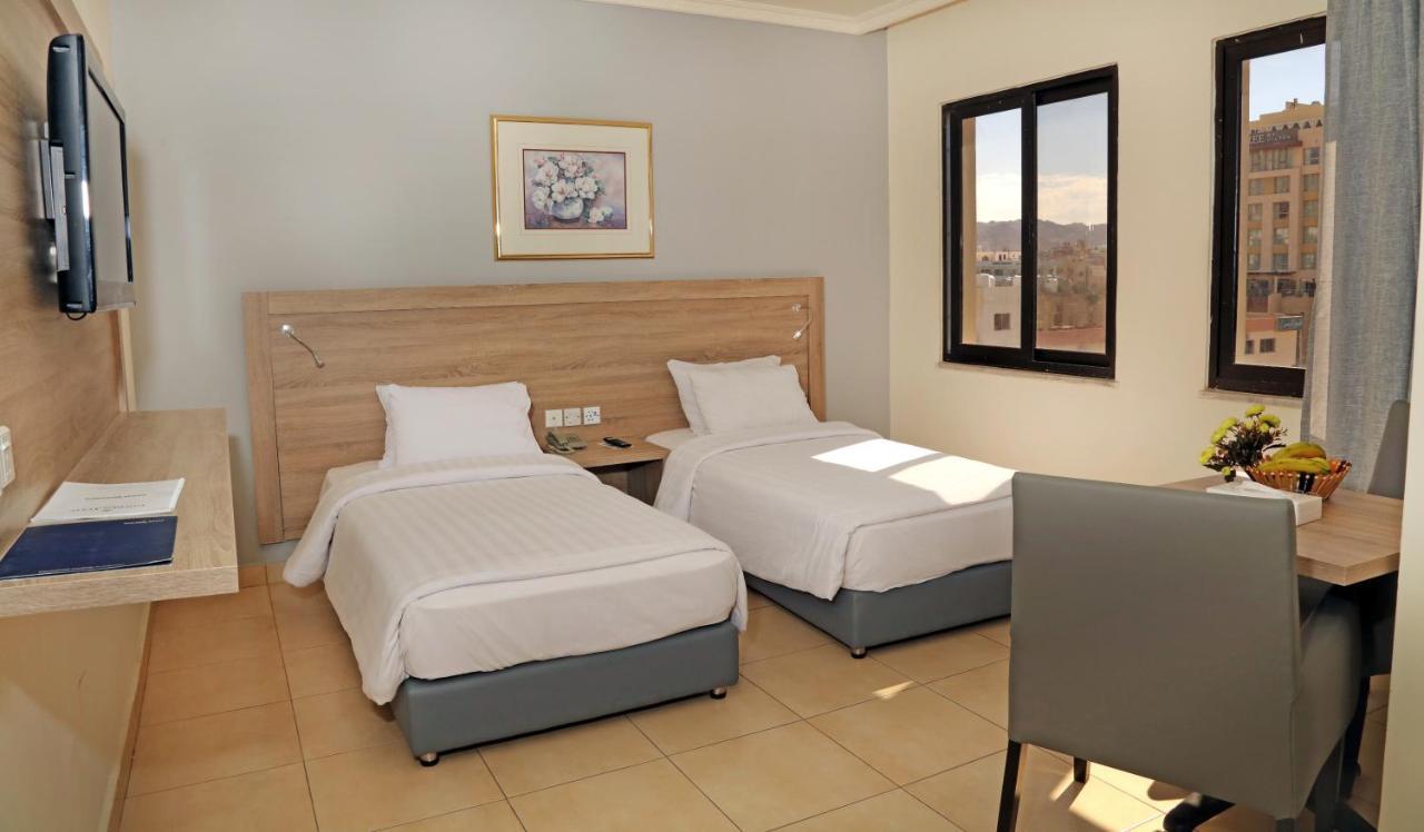 Golden Tulip Aqaba Exterior foto