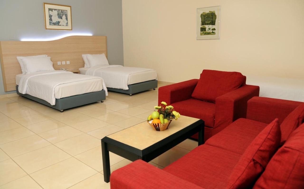 Golden Tulip Aqaba Exterior foto