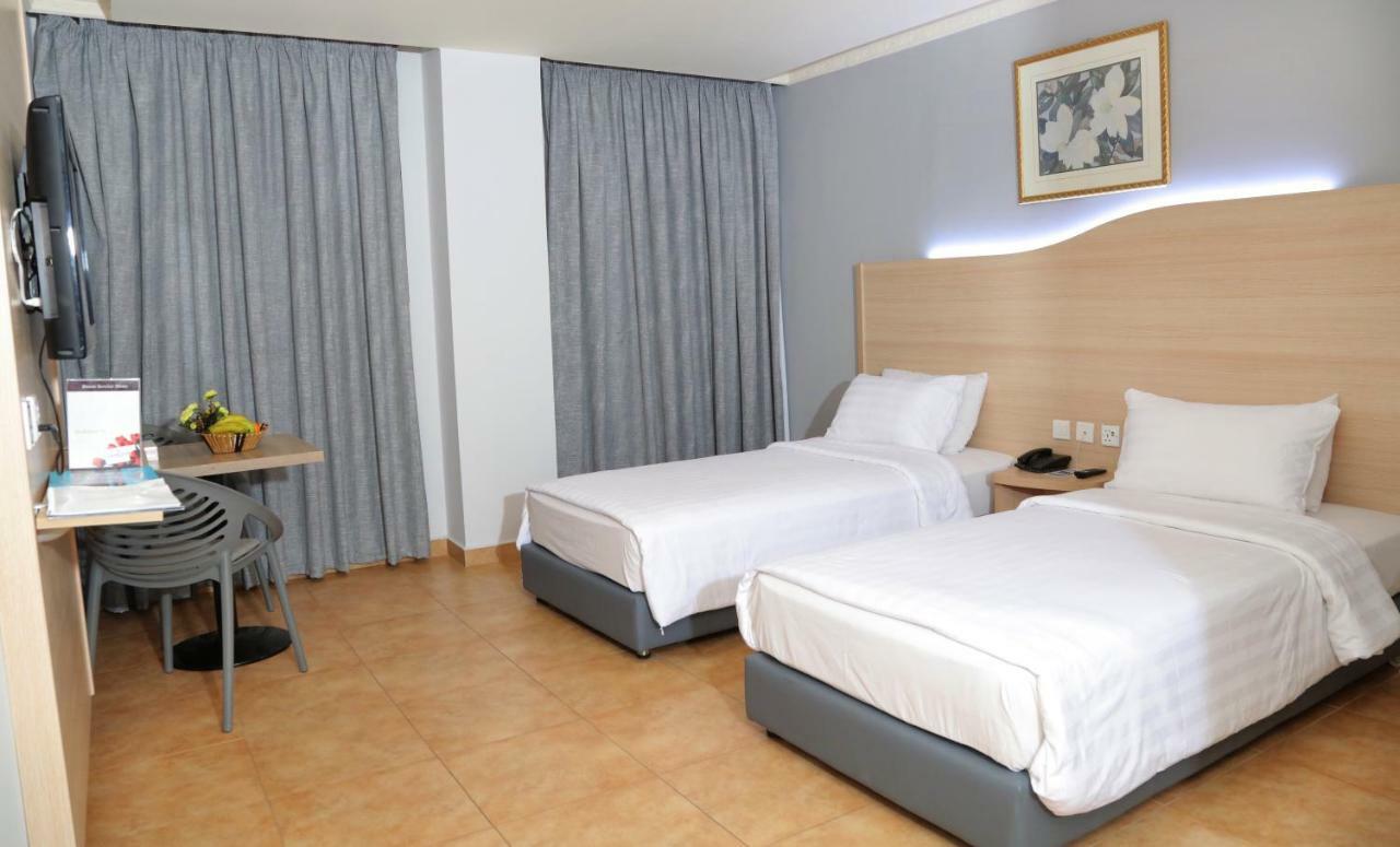Golden Tulip Aqaba Exterior foto